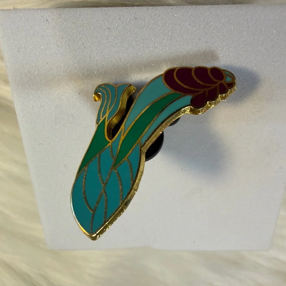 💙3/$20 DISNEY TRADING PIN Colorful High Heel Enamel Pin - Picture 2 of 3